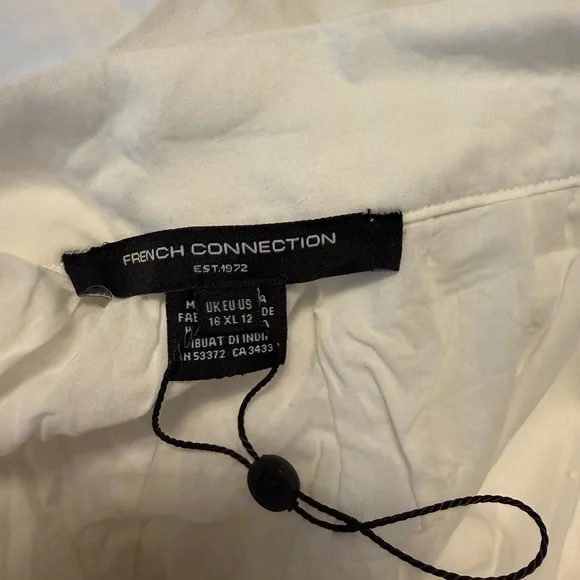 French Connection White Scallop-Trim Matching Set - Picture 5 of 5